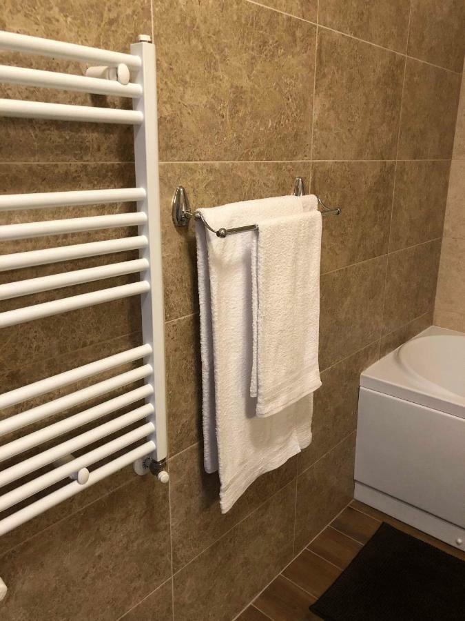 Apartament Studio Jadis 1 Oradea Luaran gambar